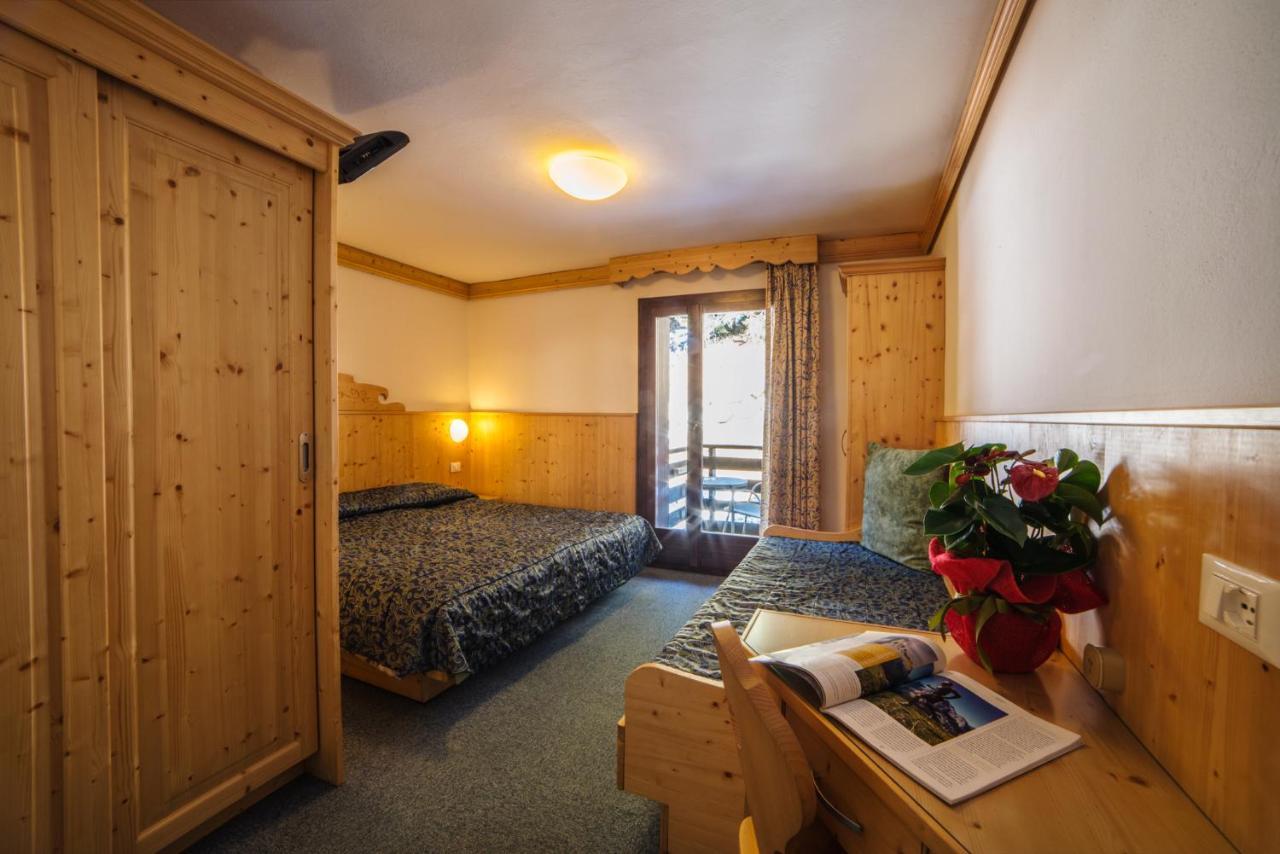 Hotel Cime D'Oro Мадонна-ди-Кампильо Экстерьер фото