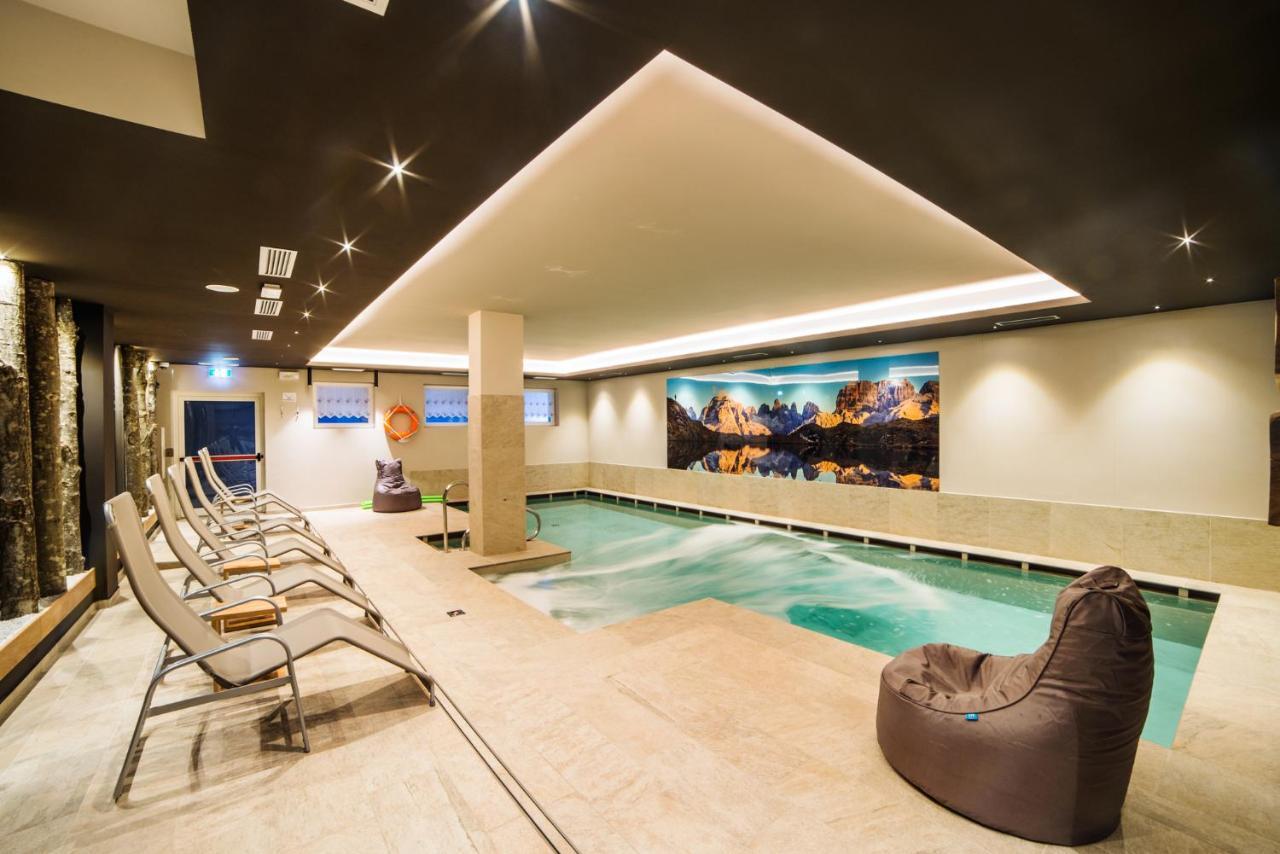 Hotel Cime D'Oro Мадонна-ди-Кампильо Экстерьер фото